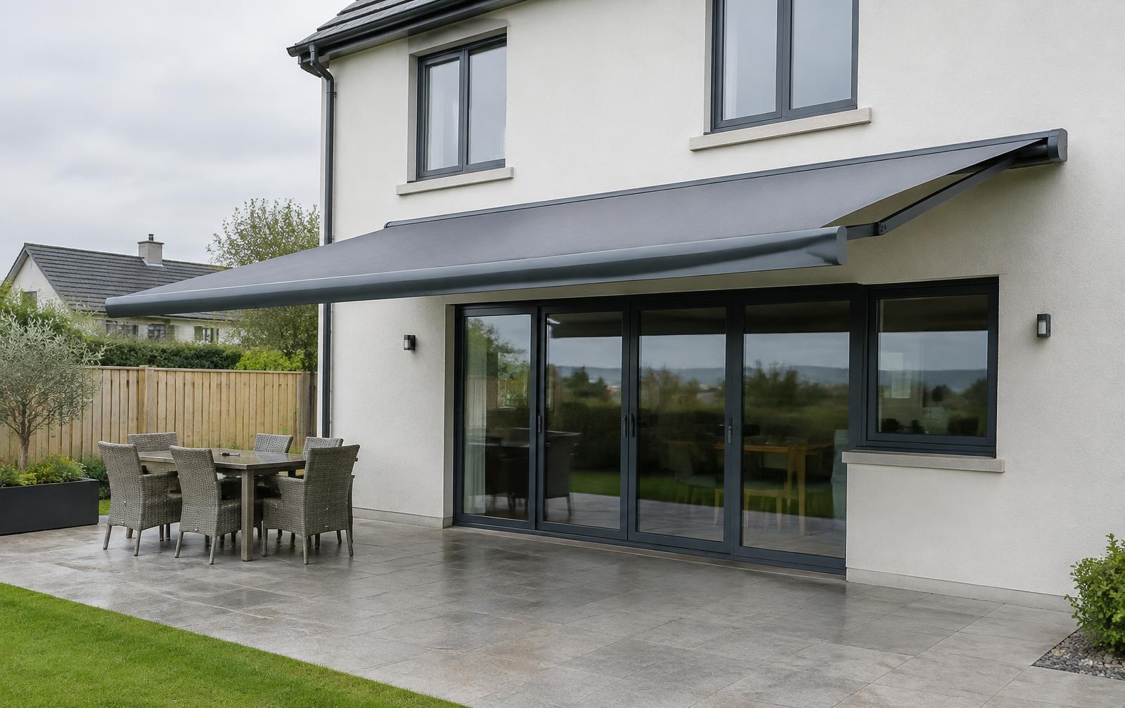 Retractable awning fitted over a residential patio